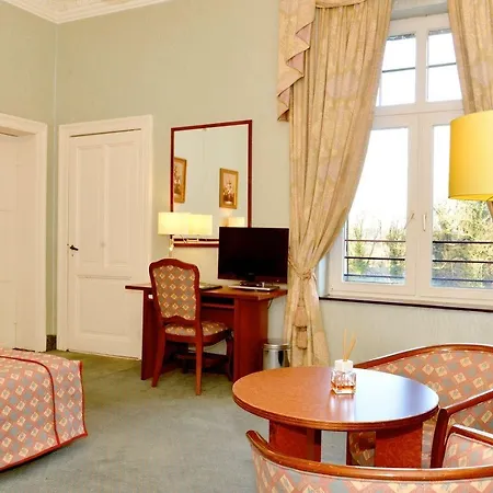 Kasteel Geulzicht Hotell 4*