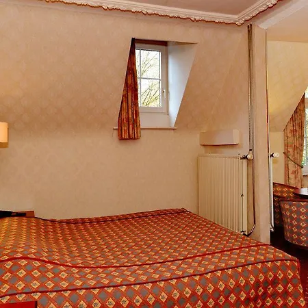 Kasteel Geulzicht 4* Maastricht