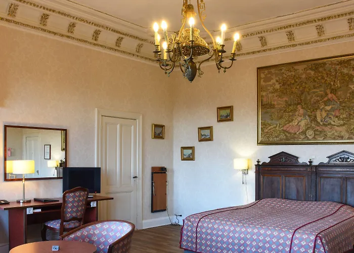 Kasteel Geulzicht 4* Maastricht