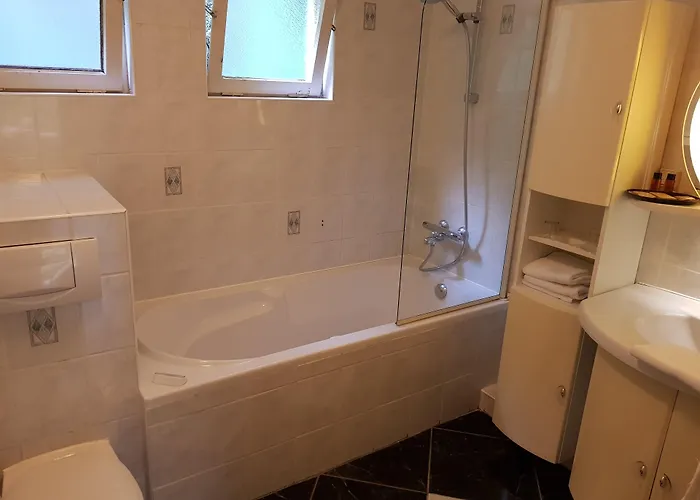 Hotel Kasteel Geulzicht 4*