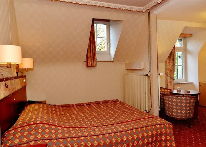 Kasteel Geulzicht 4* Maastricht