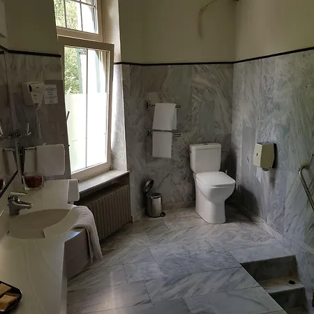 Kasteel Geulzicht 4* Maastricht